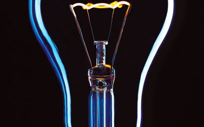 Guía básica para ahorrar en la factura del hogar con energías renovables, según Bornay