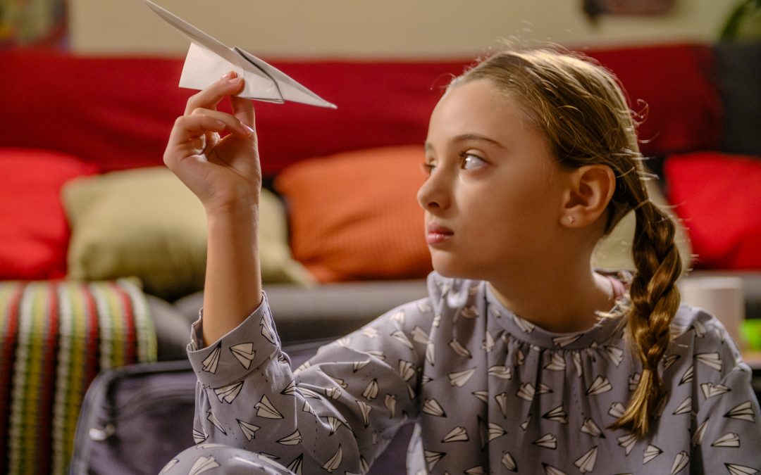 La problemática de la conciliación familiar desde la mirada de una niña llega al cine con ‘Las Piedras de Luna’